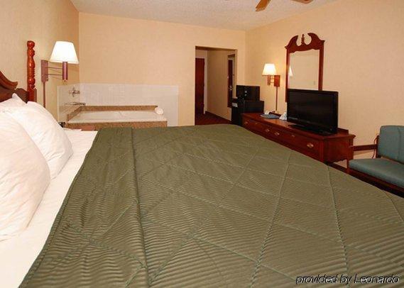 Comfort Inn Бардстаун Стая снимка