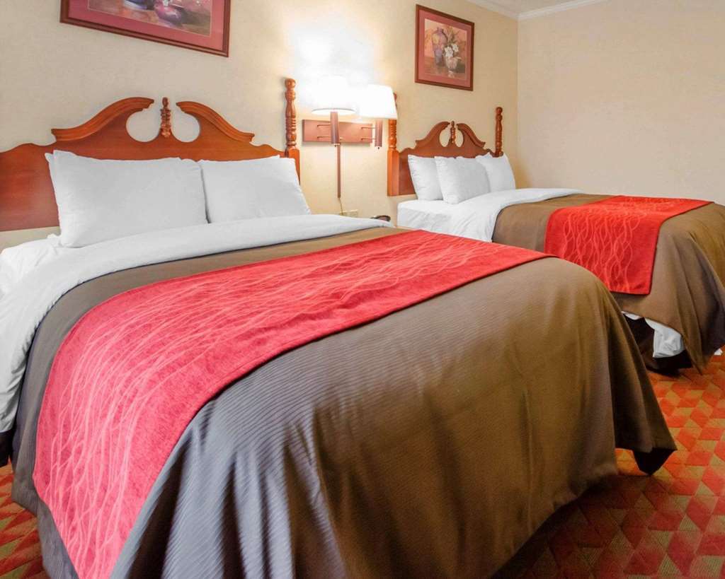 Comfort Inn Бардстаун Стая снимка